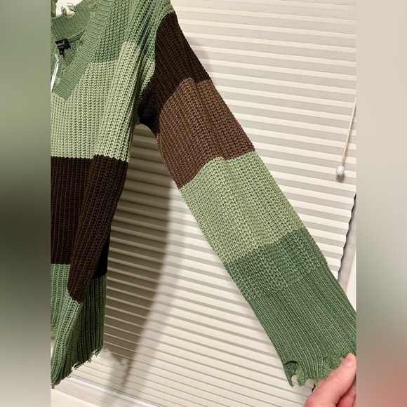 Women’s Simply Southern Green and Brown Striped Distressed Sweater Size Medium - Picture 4 of 12